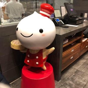 Meet your Posher, Sandi